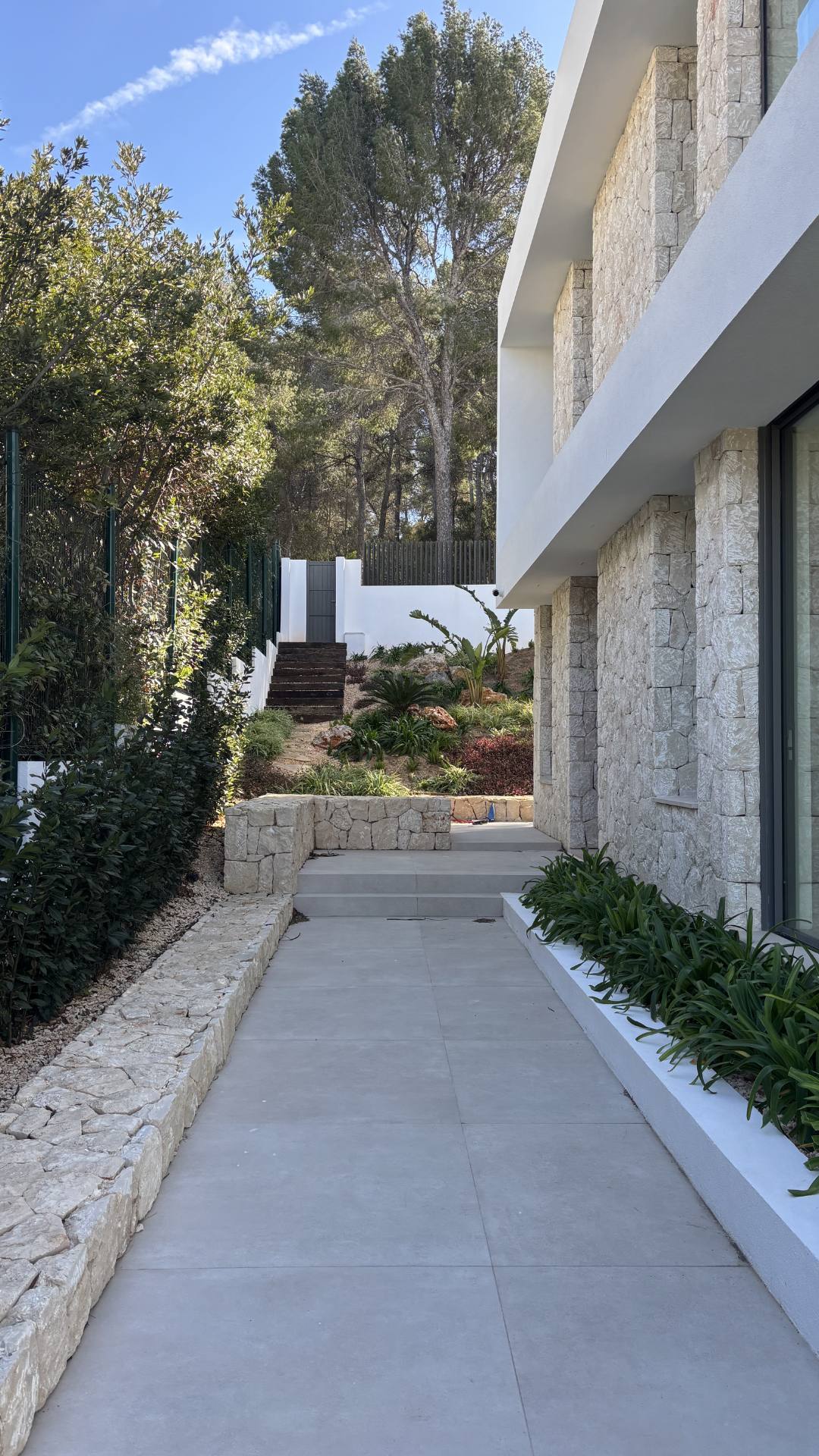 GARDEN LANDSCAPE DESIGN SANTA PONSA, CALVIÀ MALLORCA SESTEPA DESIGN — Santa Ponsa Ravine